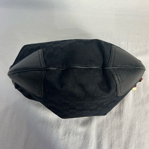 Gucci Shoulder Bag - Picture 5 of 9